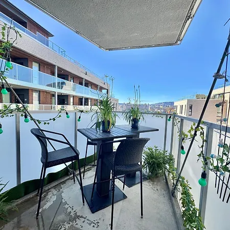 Location 3 Bedrooms Modern Sauna, Balcony, Elevator, And Easy Access To Center *