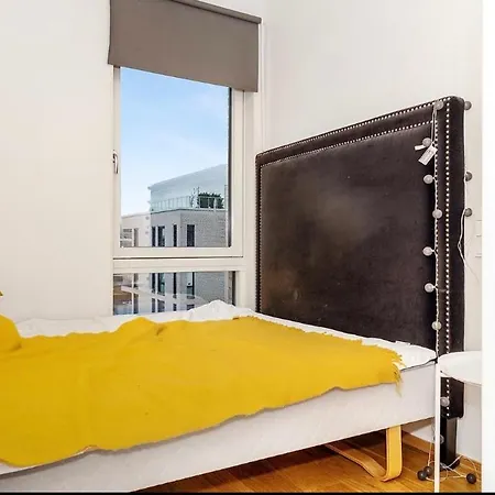 Location 3 Bedrooms Modern Sauna, Balcony, Elevator, And Easy Access To Center *